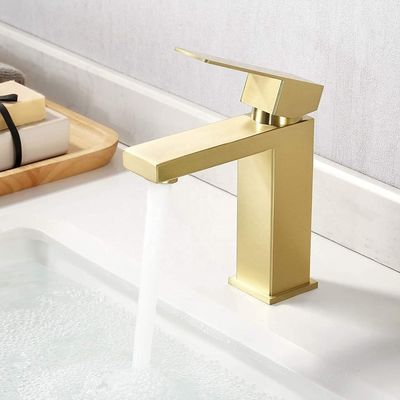 12L/Min почистило Faucet щеткой таза Bathroom золота для офисного здания